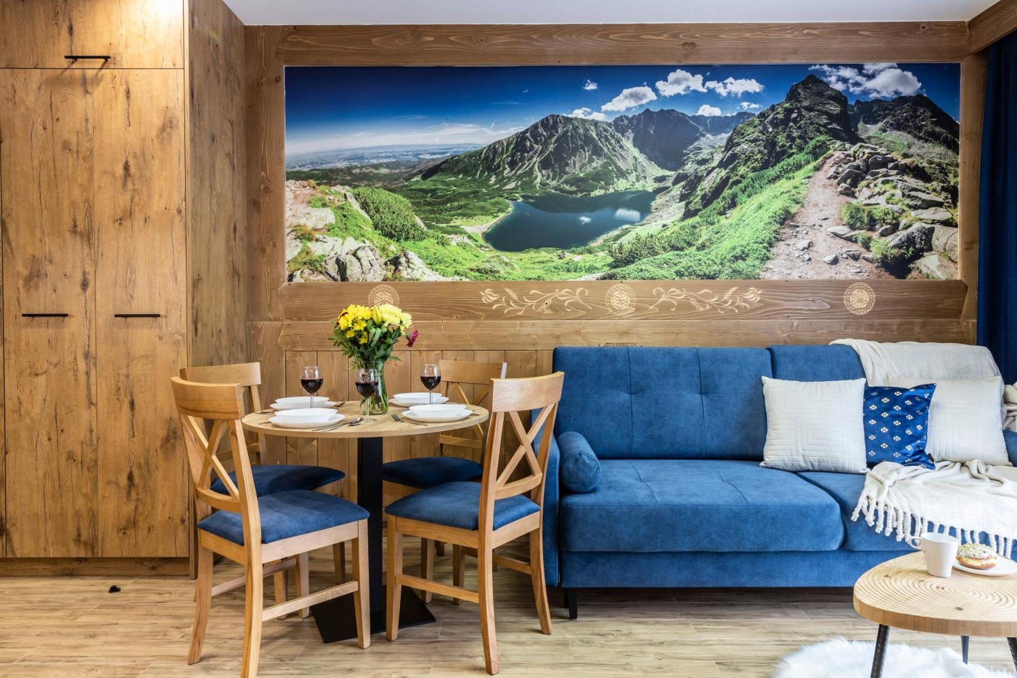 Deluxe King Suite,1619634655:JPEG